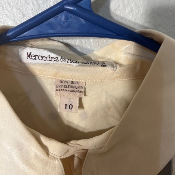 Vintage Mercedes & Adrienne 100% Silk Button Down Blouse sz 10 Beige W. Leaves - Picture 3 of 11